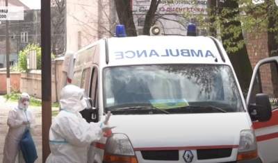 В Україні продовжують фіксувати нові випадки та смерті від коронавірусу