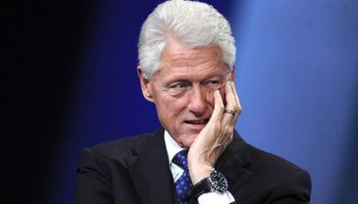 Білл Клінтон заснув на інавгурації Байдена