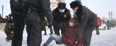 На мітингах на підтримку Навального у Росії затримали вже понад тисячу людей