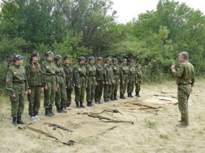 Бойовики на Донбасі готують неповнолітніх до участі в бойових діях