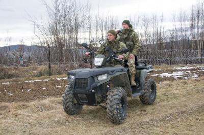 Цигарки везуть і на авто, і підводами: яка ситуація на українсько-румунському кордоні