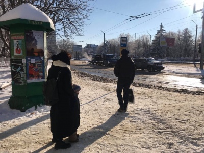 Як виглядають тротуари та дороги Чернівців після нічної негоди – фото