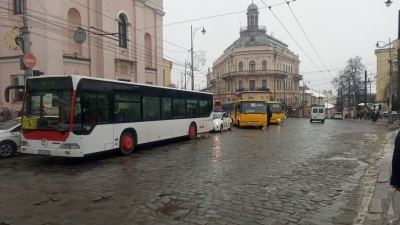 У ратуші відреагували на «транспортний» пікет у центрі Чернівців: як вирішити проблему