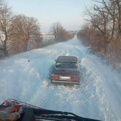 Перемети та значні затори: на Буковині ускладнено проїзд дорогами місцевого значення