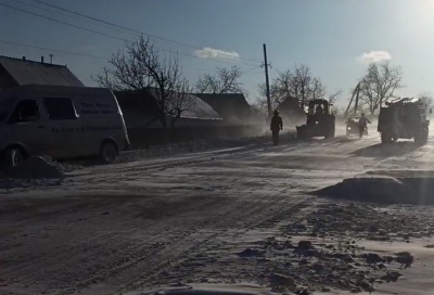 Снігова негода на Буковині: із заметів витягували мікроавтобуси та вантажівки - фото