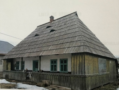 "Простояла тут ціле століття": на Буковині стару румунську хату перетворили на музей