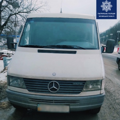 На Буковині затримали водія, який підробив «техпаспорт»