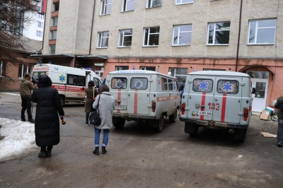 У Чернівцях досі не встановили причину пожежі у лікарні, після якої загинули дві людини