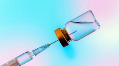 «Буковина «палає»: лікар розповіла, чому медики в Чернівцях хочуть, але не вакцинуються