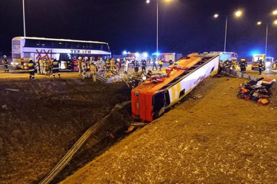 Смертельна ДТП у Польщі: рейсовий автобус злетів із дороги, 6 українців загинули