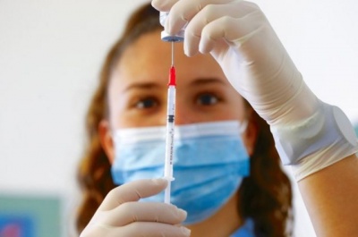 Київ оштрафує посередника за зрив постачання китайської вакцини в Україну