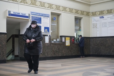 Укрзалізниця здійснить три спецрейси з Буковини для вивезення 2000 пасажирів