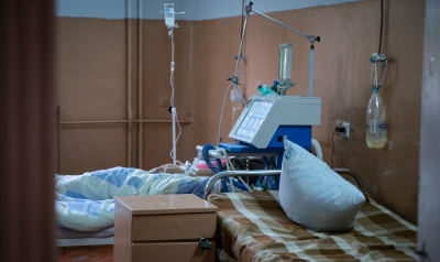 Сторічна бабуся, яка одужала від коронавірусу, та ДТП з "євробляхою". Головні новини минулої доби