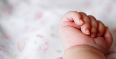 У Чернівцях в реанімації рятують 6-денне немовля, яке народилося з підозрою на COVID-19