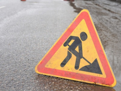 Чому на ремонт доріг у Чернівцях досі не оголосили тендери: відповідь міськради