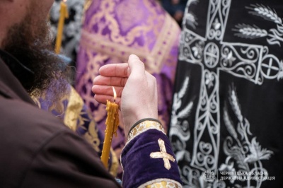 Буковина попрощалась із загиблим 24-річним бійцем Ярославом Карлійчуком – фото