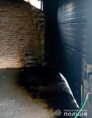 "Месник" із коктейлем: на Буковині невідомий підпалив гараж