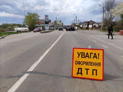 ДТП з потерпілими на Буковині: автівки перетворилися на металобрухт
