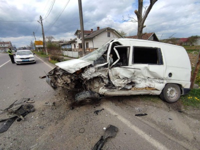 ДТП з потерпілими на Буковині: автівки перетворилися на металобрухт