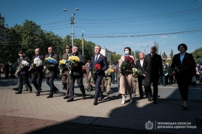 У Чернівцях вшанували пам'ять загиблих у Другій світовій війні - фото