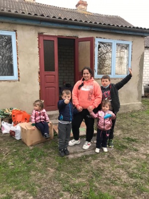 «Мрія стала реальністю»: родина, яка мешкала у Місті добра у Чернівцях, отримала новий дім