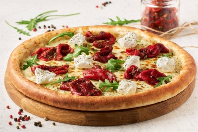 Вперше в Чернівцях – Monopizza! Унікальна піца на натуральній заквасці та швидка доставка від 30 хв.!*