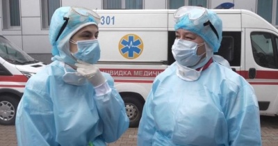 Лікар прогнозує, що нова хвиля коронавірусу накриє Україну не раніше осені