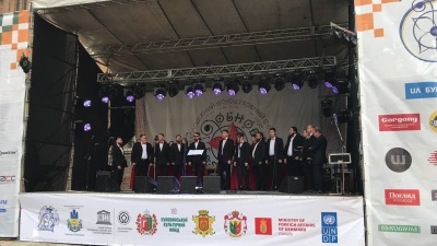 «Обнова-фест» у Чернівцях: стартувала музична частина свята – наживо