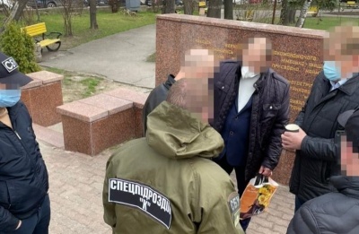 Підозрюваного в хабарництві керівника Чернівецького перинатального центру не звільнили: причина