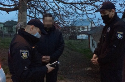 На Буковині засудили п’яного водія, який представився священником і погрожував полісменам