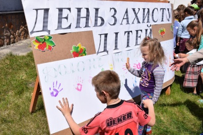 У Чернівцях відзначають День захисту дітей: програма заходів
