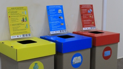 У школах Новоселиці реалізують проєкт із роздільного збору сміття