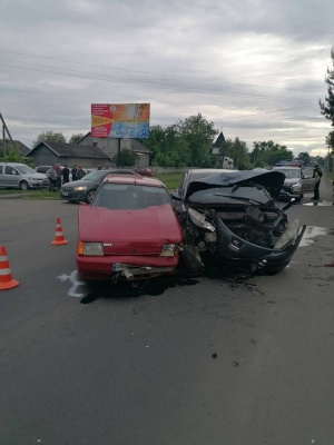 ДТП під Чернівцями: зіткнулися дві автівки