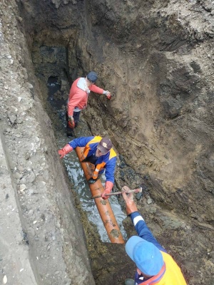 Розкопки на Щербанюка у Чернівцях: засипали і навіть помили – відео