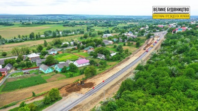 На Буковині продовжується капітальний ремонт траси «Житомир-Чернівці» – фото