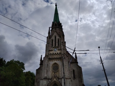 «Не повернули жодної гривні»: на реставрацію старовинного костелу в Чернівцях немає коштів - фото