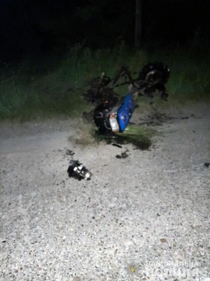 Друга за добу смертельна аварія на Буковині: Mitsubishi зіткнувся з мінітрактором