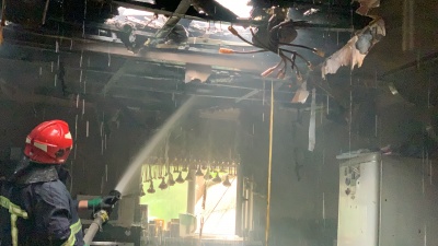 Через паління у кімнаті згоріла вся оселя: на Буковині сталася пожежа у житловому будинку 