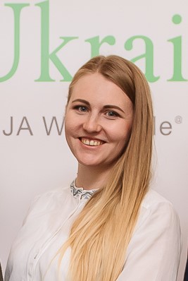 Відкриття власної справи – Junior Achievement Ukraine навчає українську молодь підприємництву та фінансової грамотності*