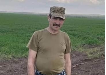 Герої Буковини: після важкого поранення помер захисник Валентин Лотанюк